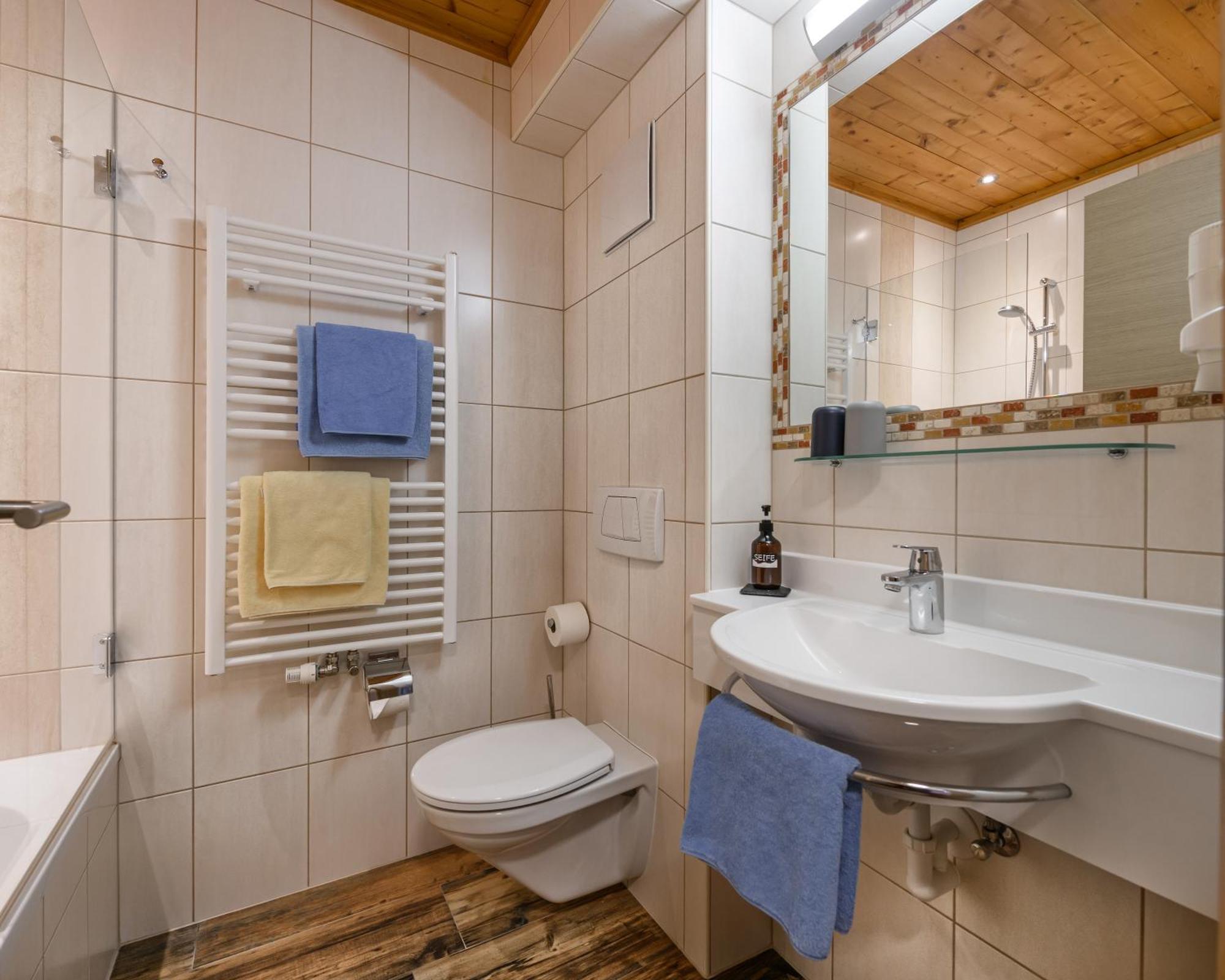 Ferienhaus Birgit - Inklusive Eintritt Alpentherme Bad Hofgastein Bagian luar foto