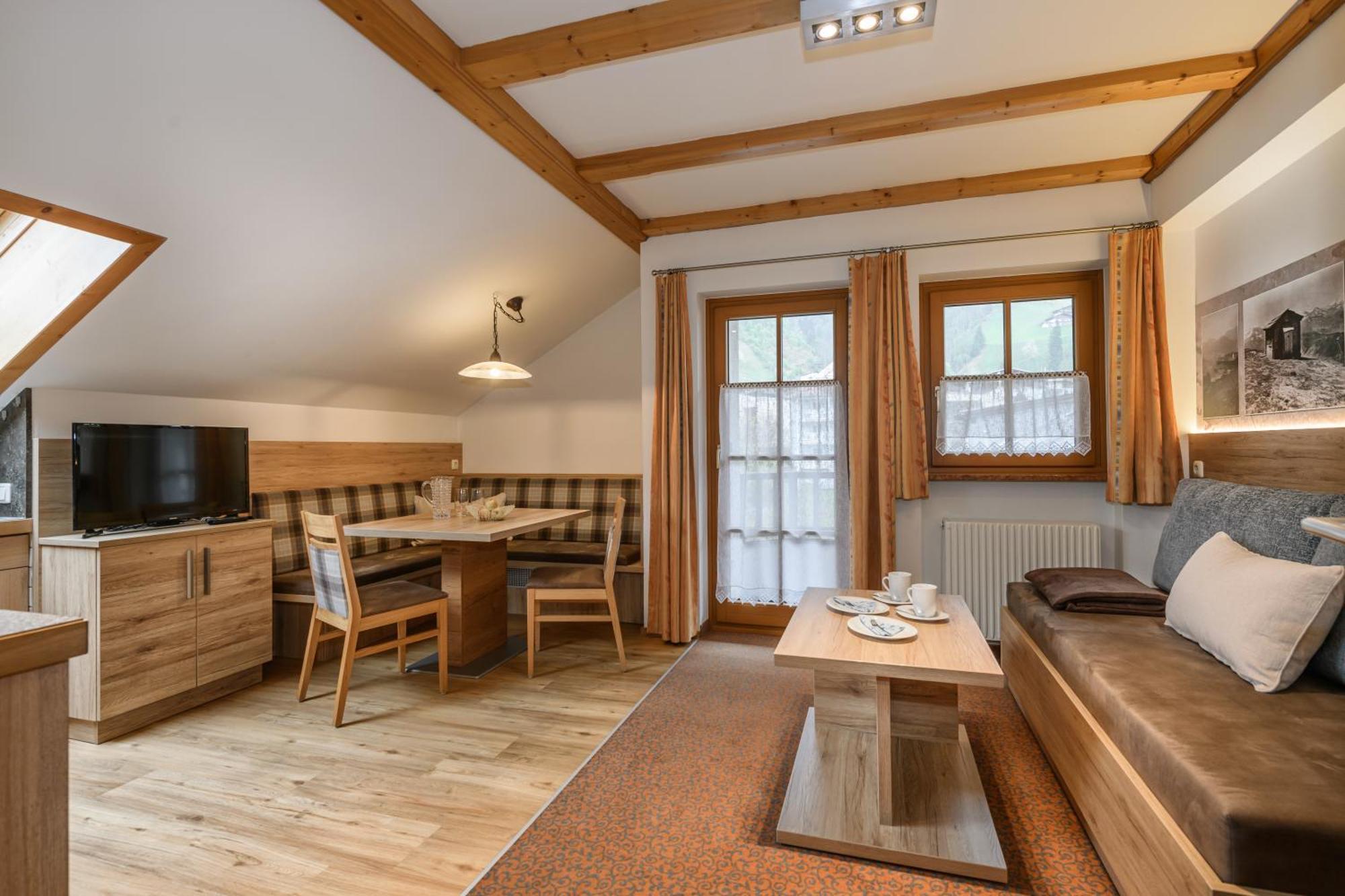 Ferienhaus Birgit - Inklusive Eintritt Alpentherme Bad Hofgastein Bagian luar foto
