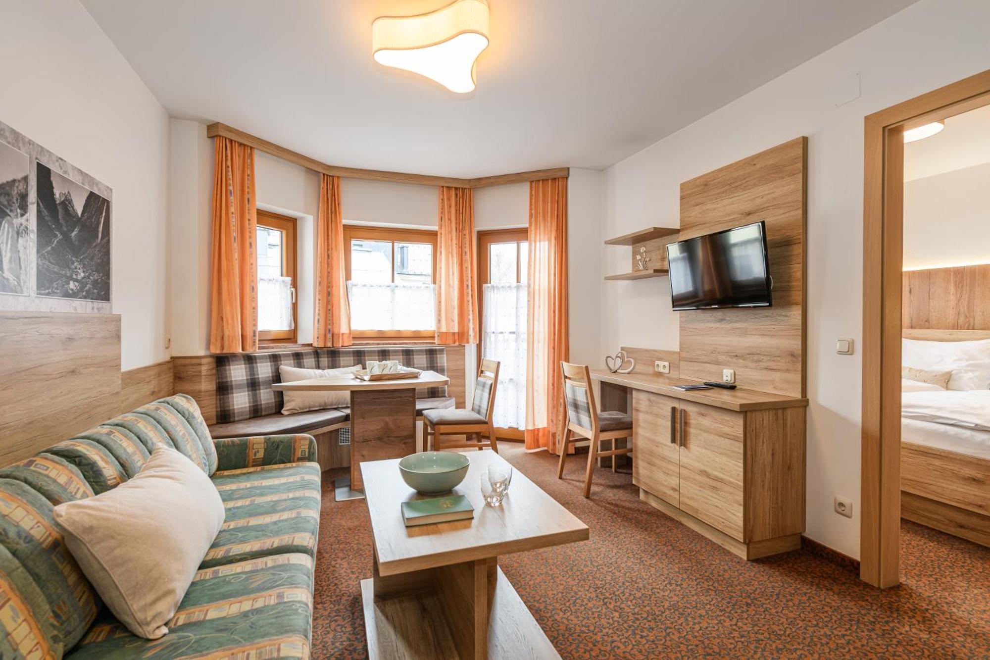 Ferienhaus Birgit - Inklusive Eintritt Alpentherme Bad Hofgastein Bagian luar foto